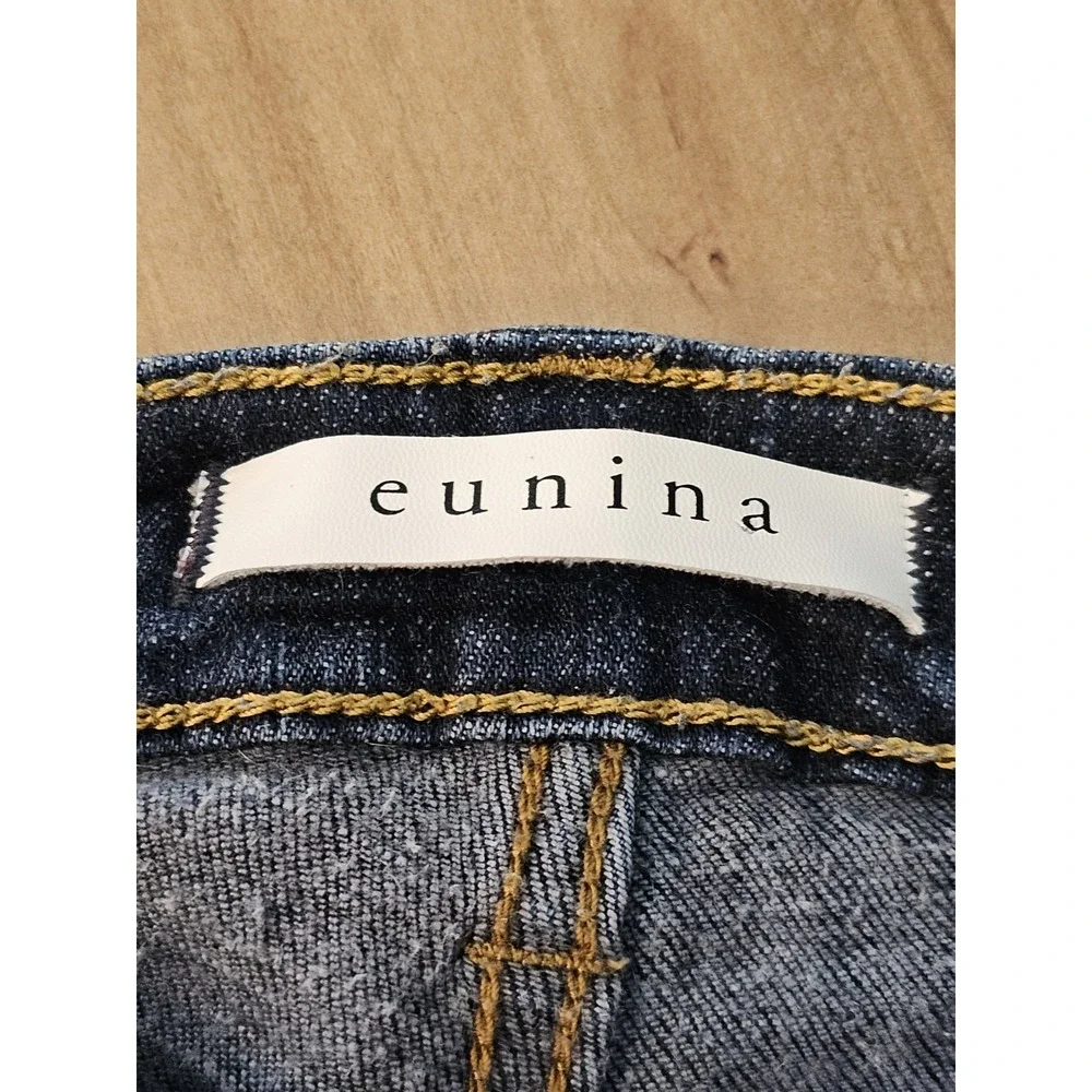 Eunina Women's Mid Rise Destructed Skinny Jeans‎ Size 30 Distressed Dark Wash - Picture 5 of 9